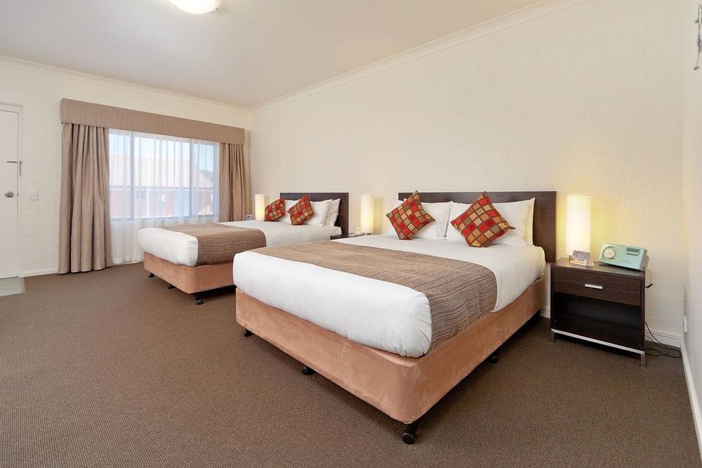 Blazing Stump Motel & Suites Wodonga Luaran gambar